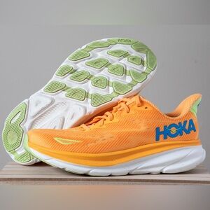 HOKA Clifton 9 Wide Men’s Running Shoes US 10.5 2E Orange